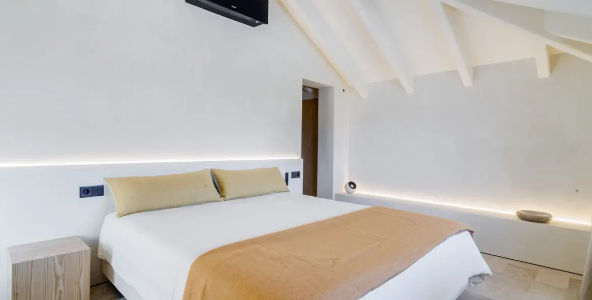 Venta de ático dúplex en The Golden Mile 18