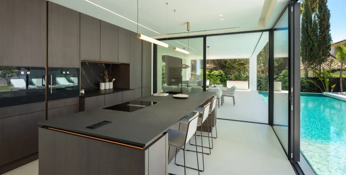 Venta de villa independiente en Marbella 2