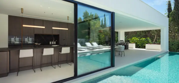 Venta de villa independiente en Marbella 2