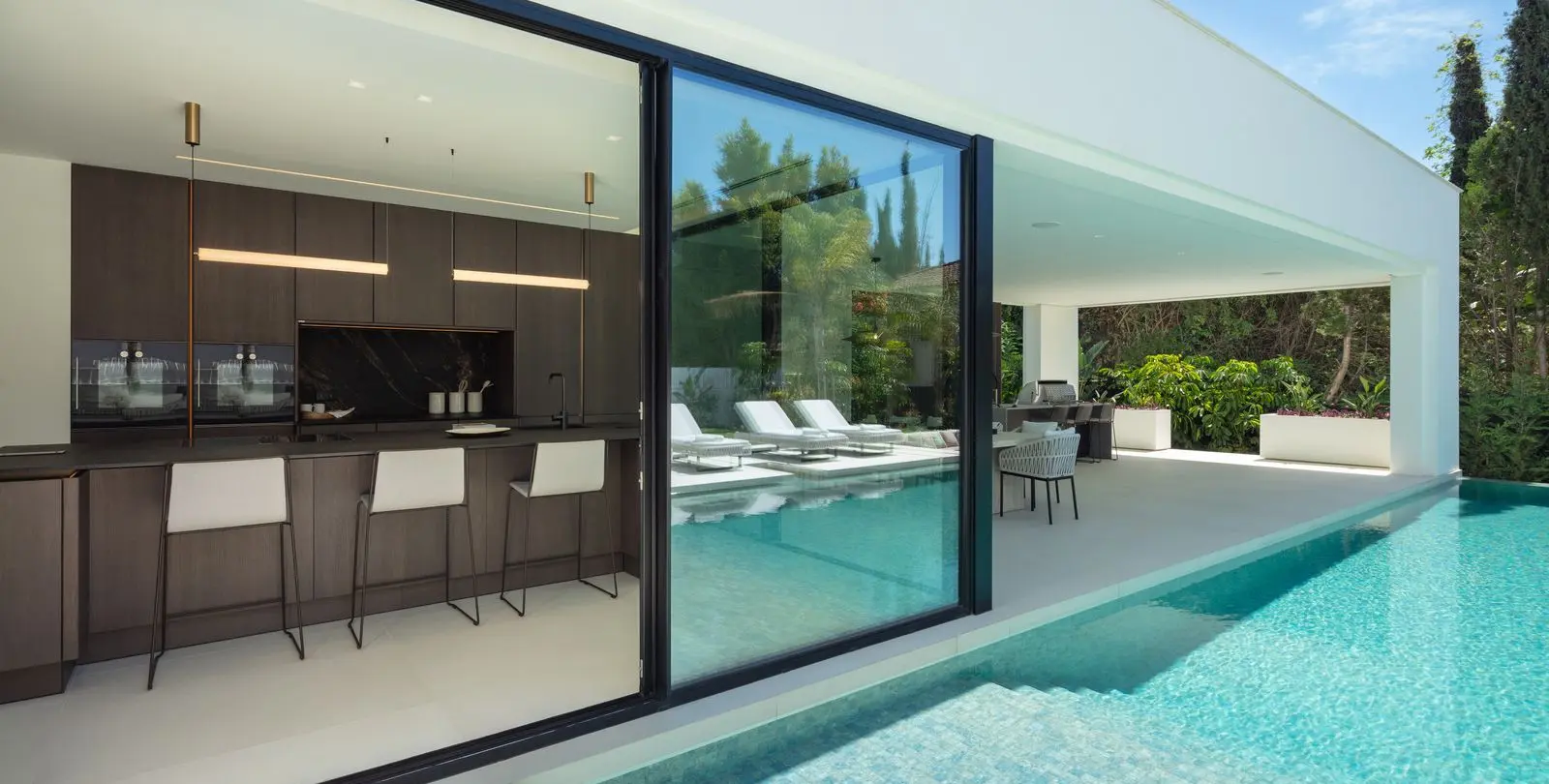 Продажа  отдельно стоящей виллы в Marbella 3