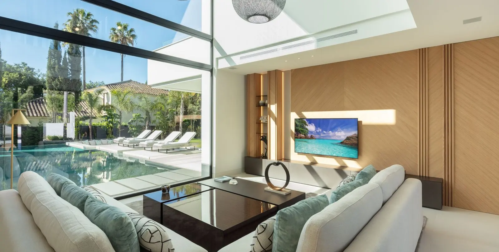 Продажа  отдельно стоящей виллы в Marbella 10