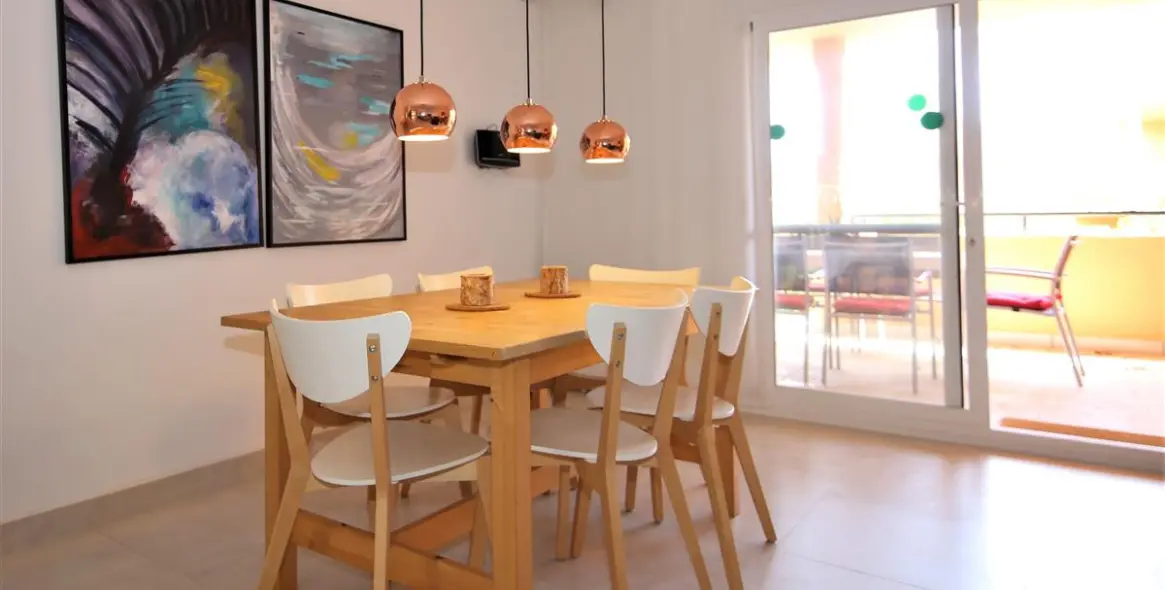 Alquiler a corto plazo de apartamento en planta baja en Estepona 4