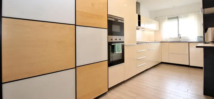Alquiler a corto plazo de apartamento en planta baja en Estepona 4