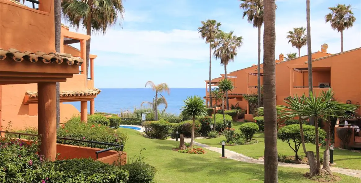 Alquiler a corto plazo de apartamento en planta baja en Estepona 8