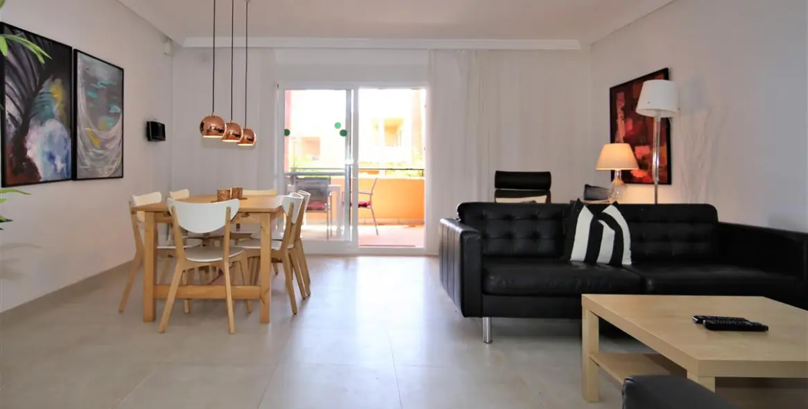 Alquiler a corto plazo de apartamento en planta baja en Estepona 21