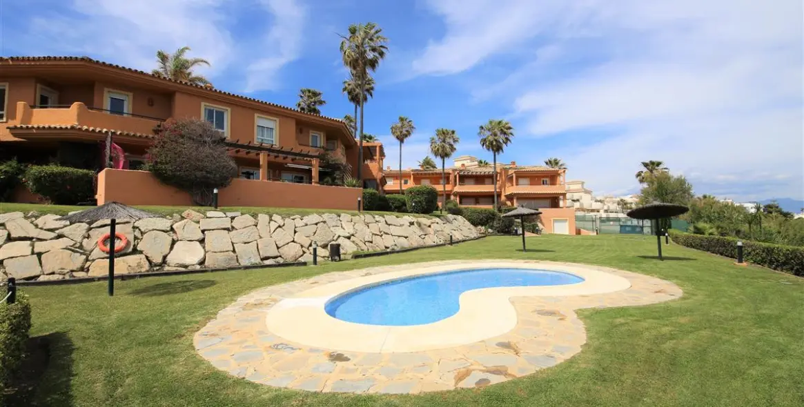 Alquiler a corto plazo de apartamento en planta baja en Estepona 23