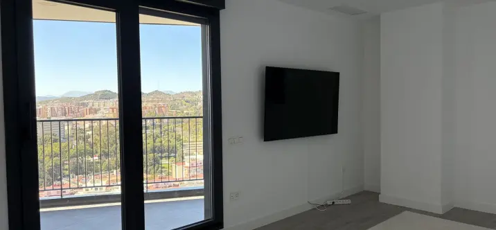Long-term rent of middle floor apartment in Martiricos 2