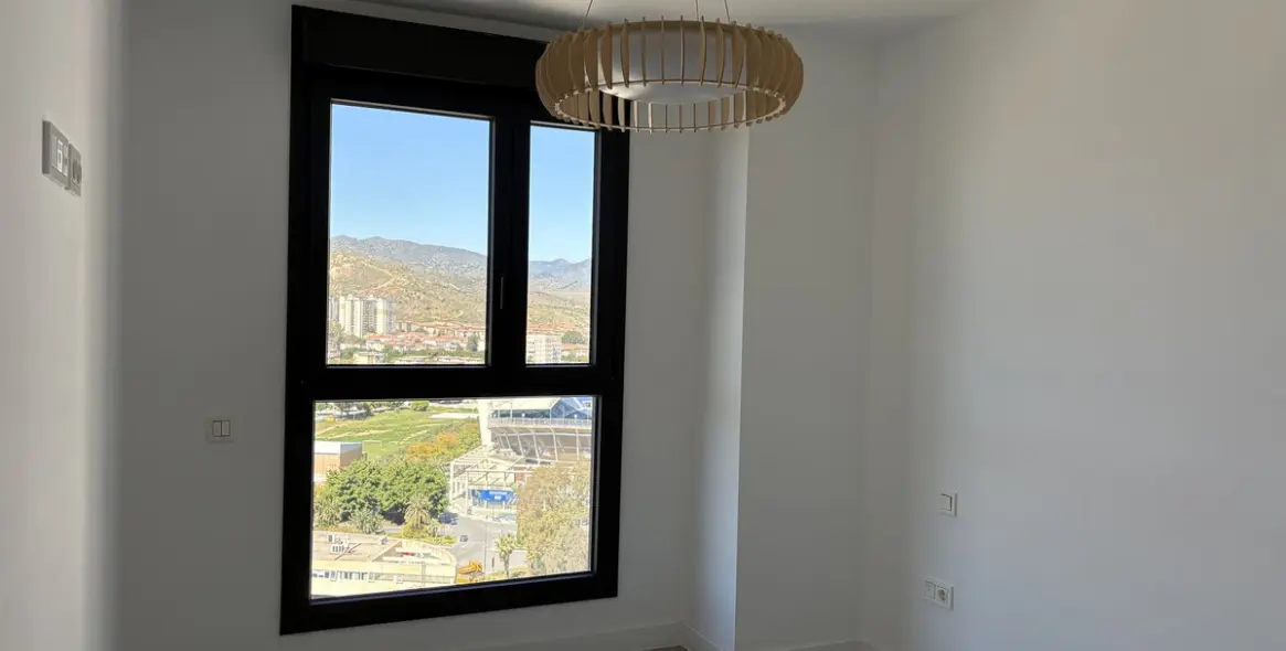 Long-term rent of middle floor apartment in Martiricos 8