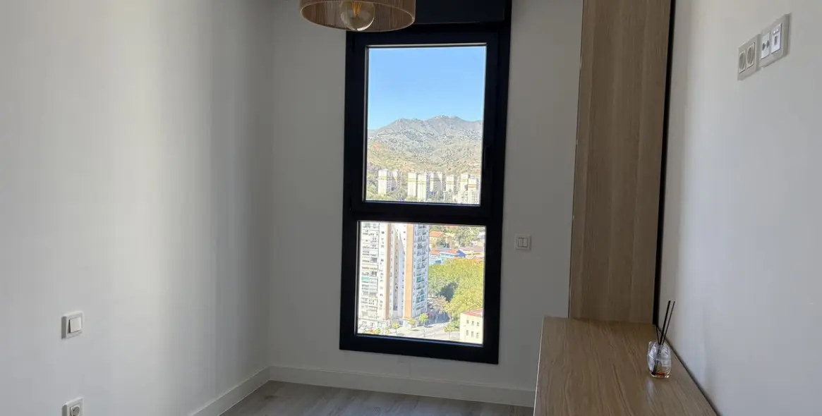 Long-term rent of middle floor apartment in Martiricos 9