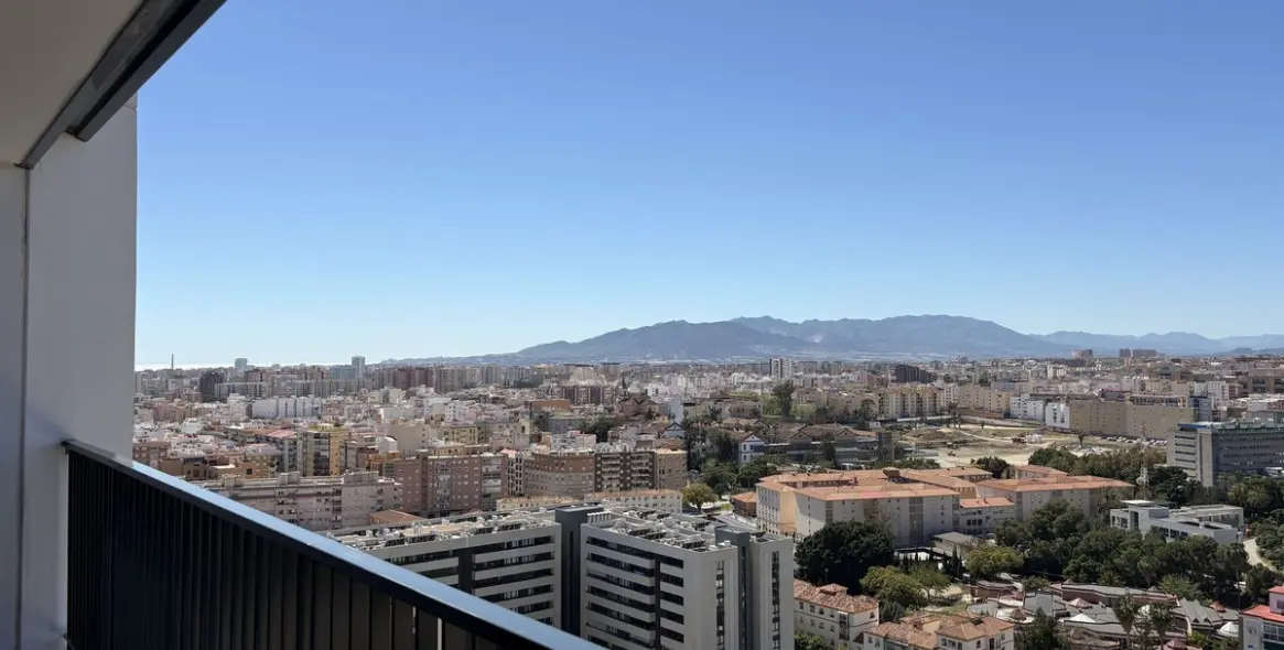 Long-term rent of middle floor apartment in Martiricos 11