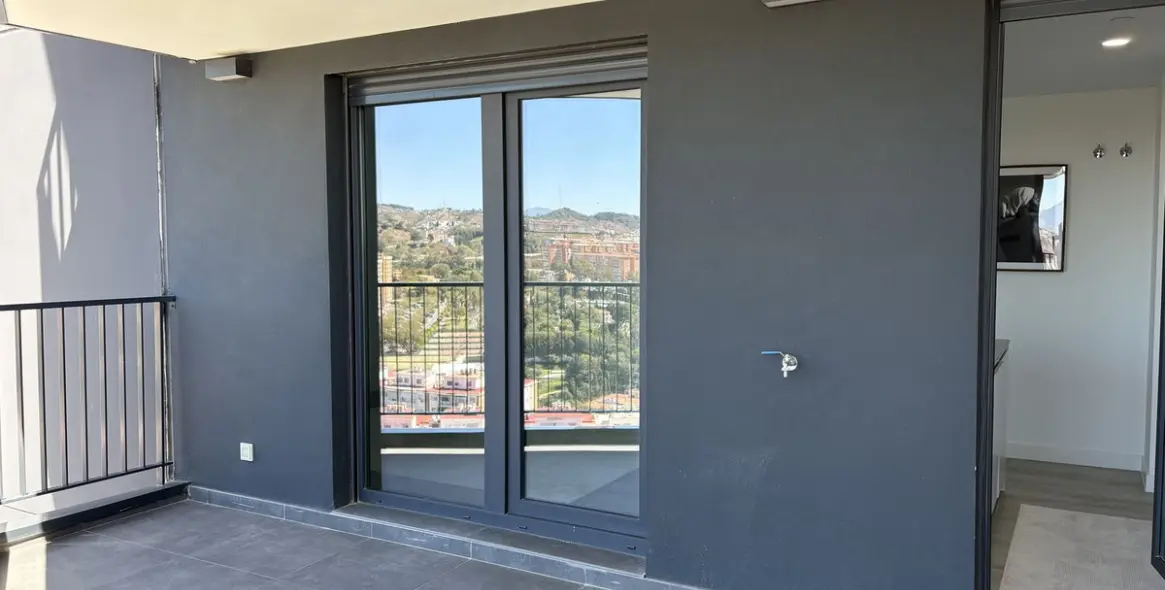 Long-term rent of middle floor apartment in Martiricos 12