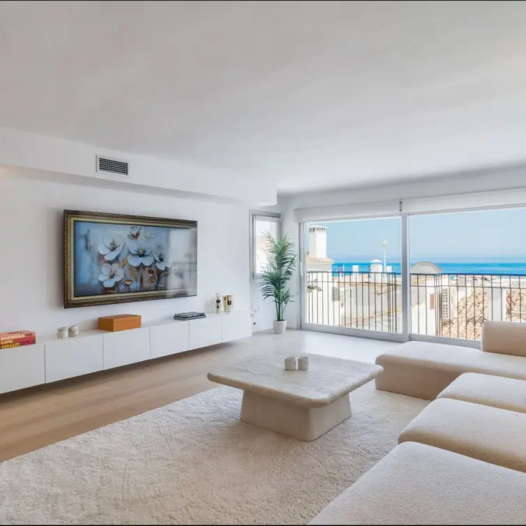 Long-term rent of middle floor apartment in Puerto Banús