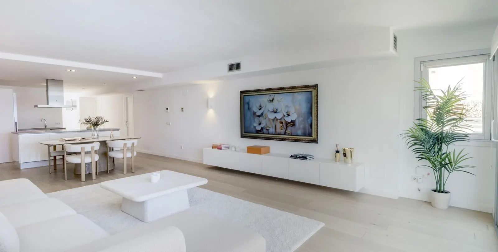 Long-term rent of middle floor apartment in Puerto Banús 6