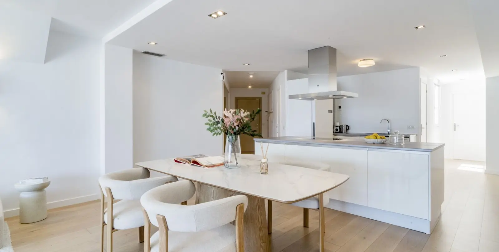 Long-term rent of middle floor apartment in Puerto Banús 8