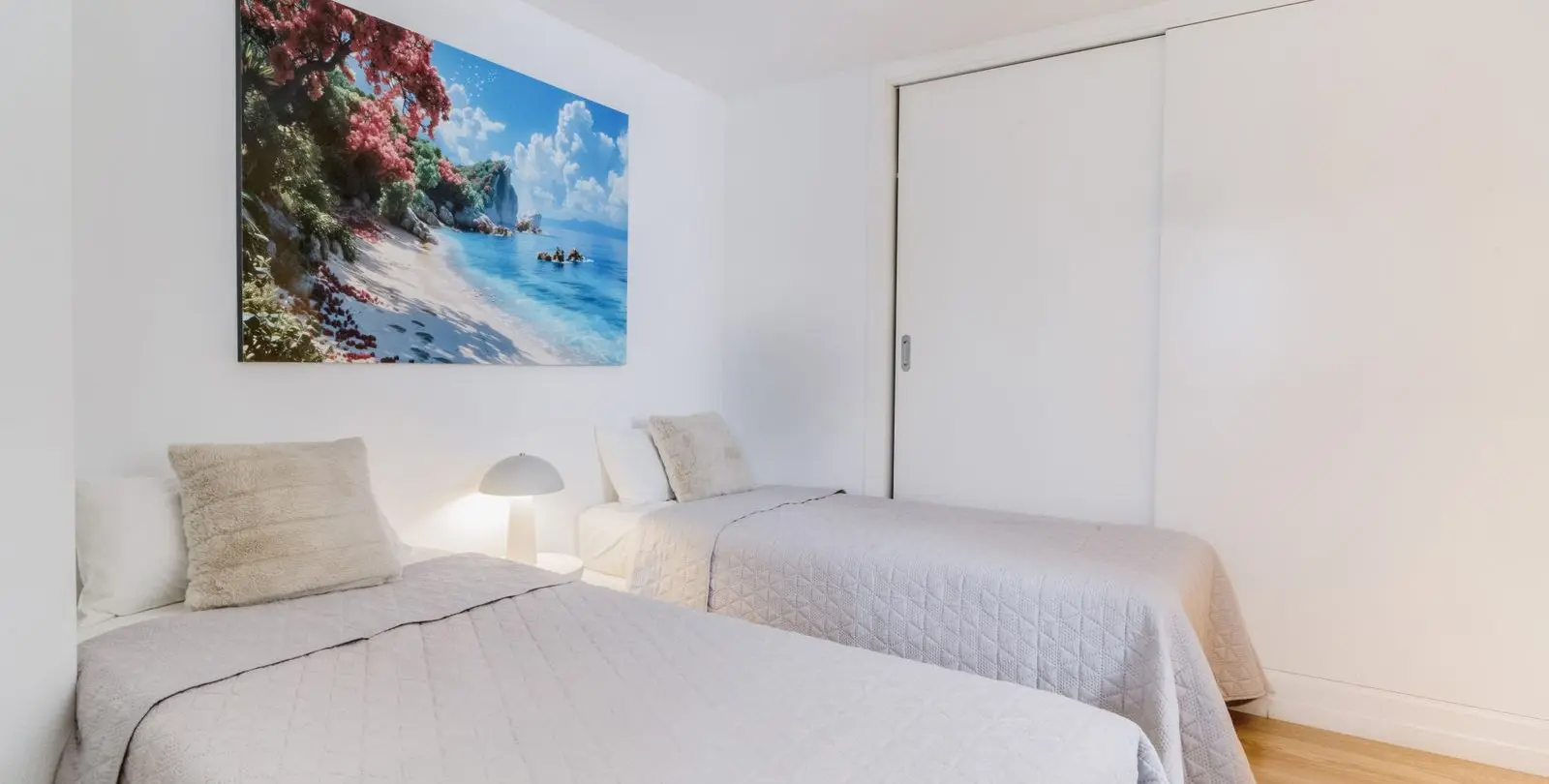 Long-term rent of middle floor apartment in Puerto Banús 13