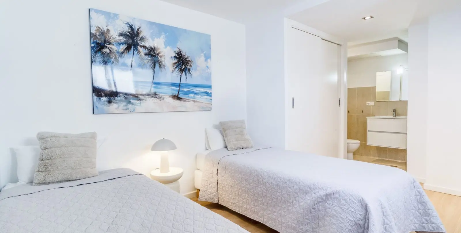 Long-term rent of middle floor apartment in Puerto Banús 17