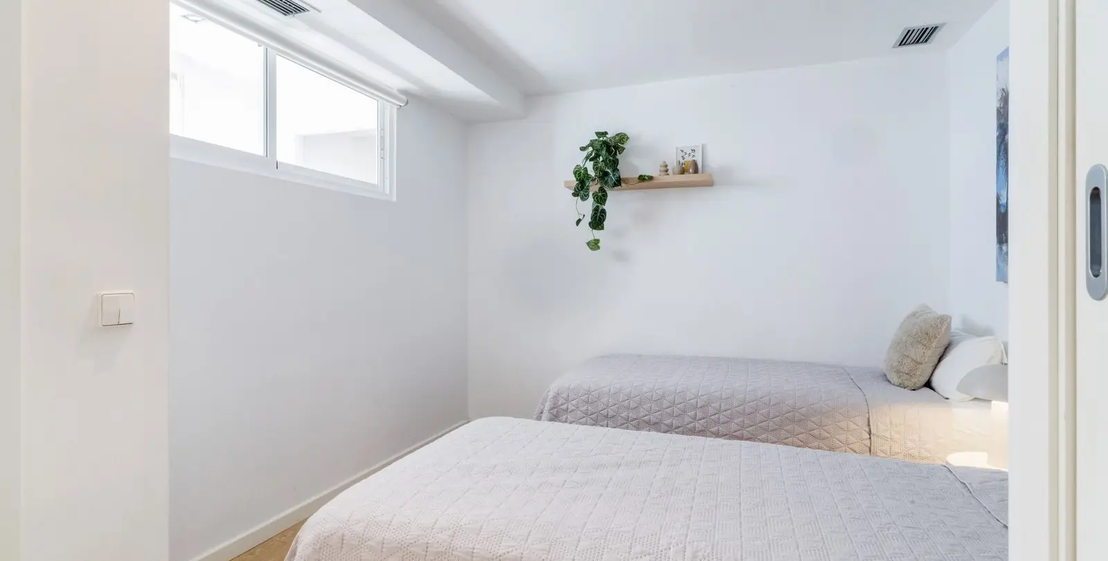 Long-term rent of middle floor apartment in Puerto Banús 18