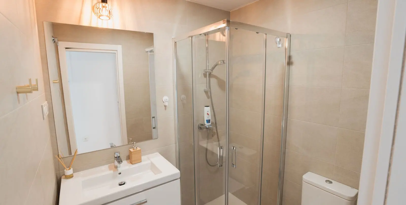 Sale of penthouse in Martiricos 13