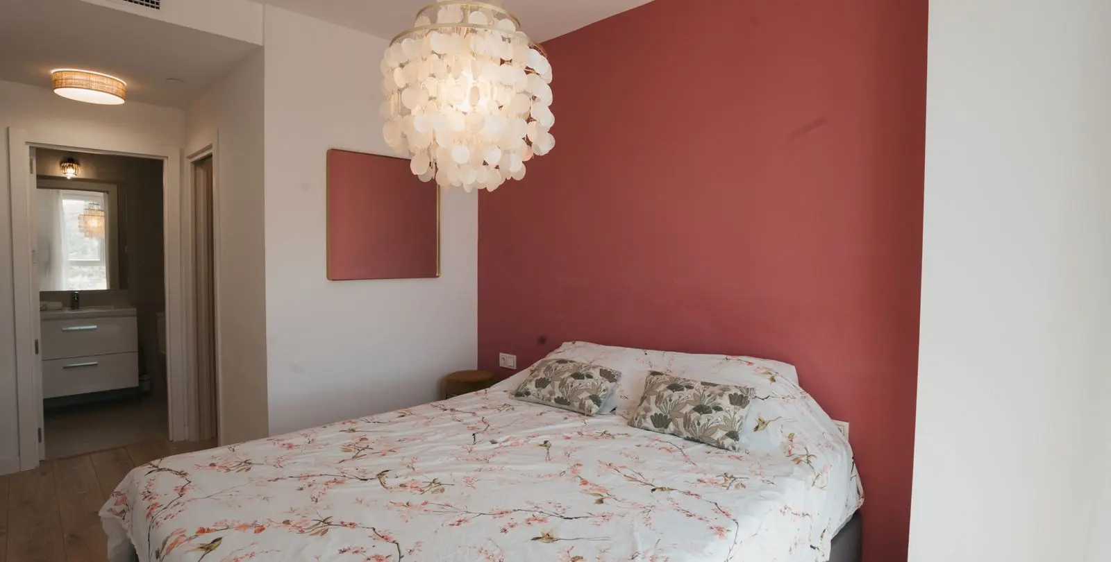 Sale of penthouse in Martiricos 19