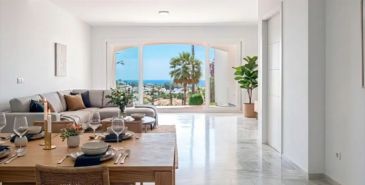 Sale of townhouse in Calahonda 26