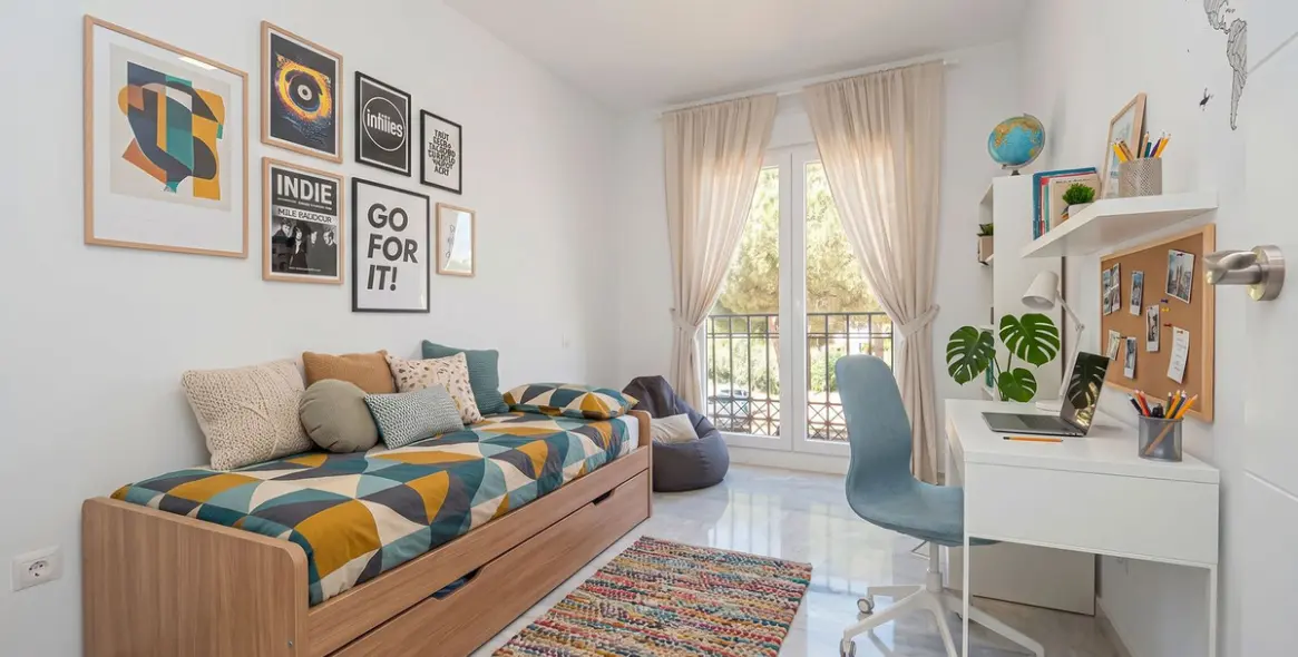 Sale of townhouse in Calahonda 42