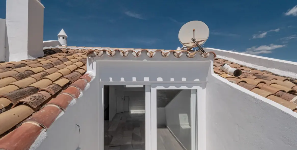 Sale of townhouse in Calahonda 58
