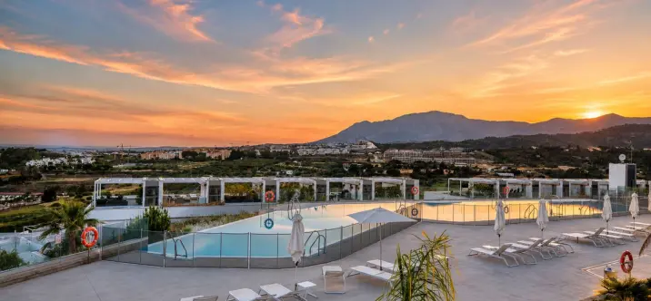 Sale of penthouse in Estepona 0