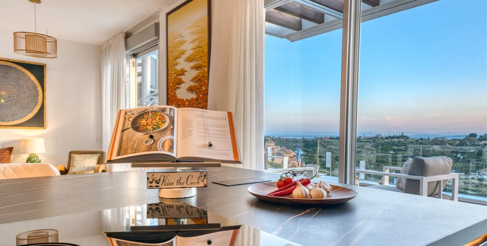 Sale of penthouse in Estepona 6