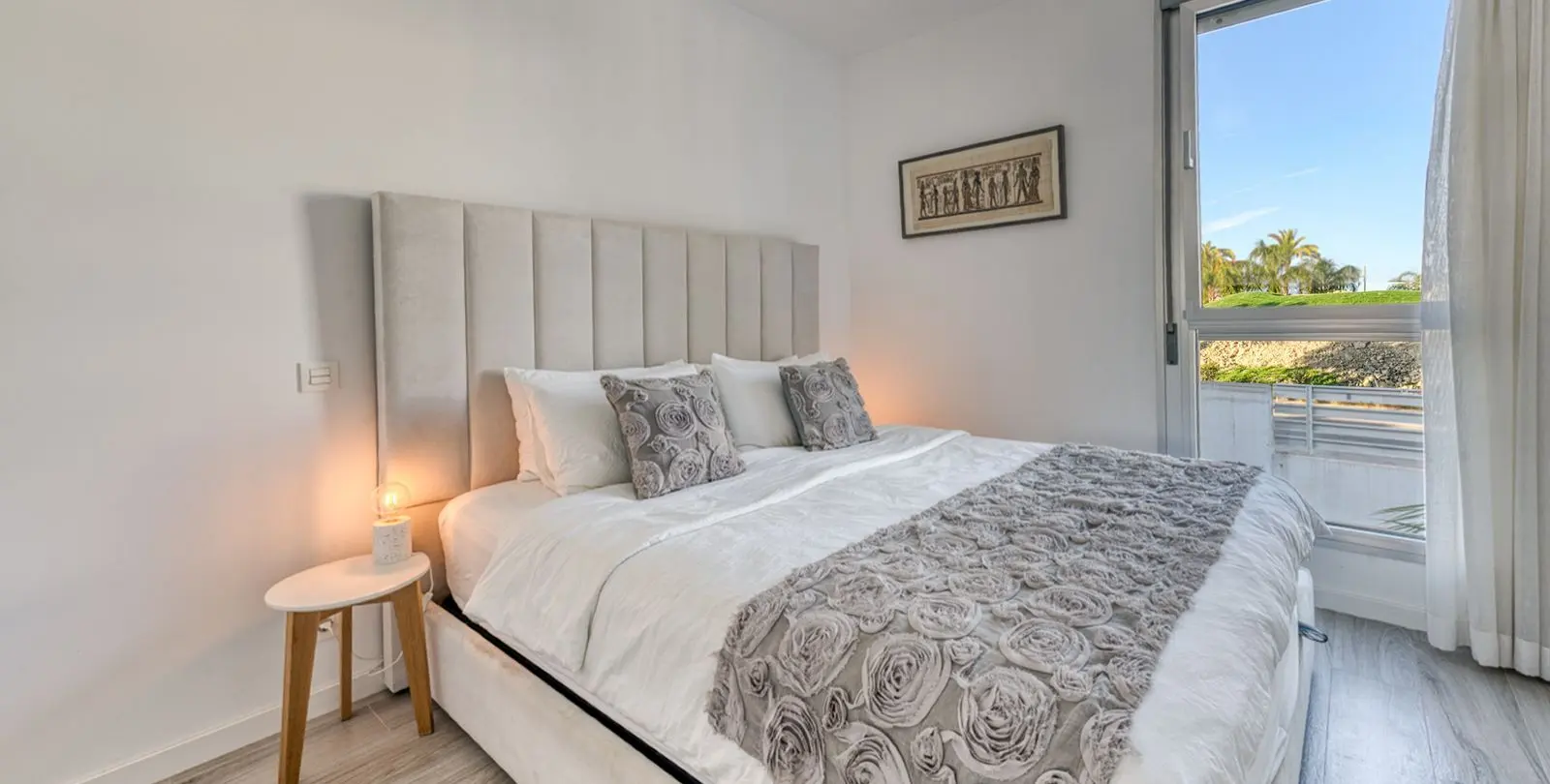 Sale of penthouse in Estepona 16