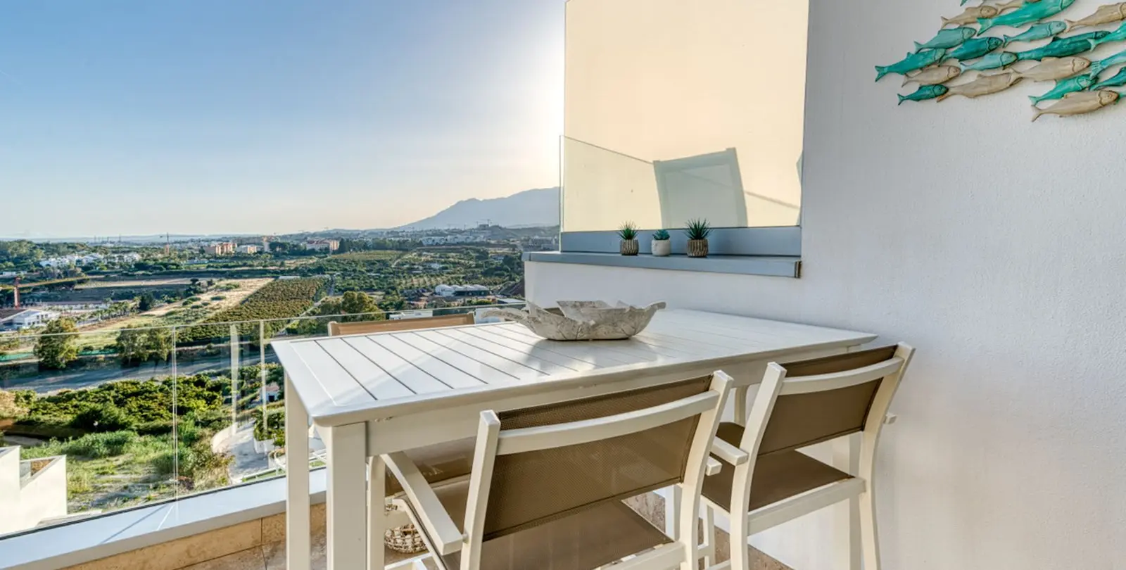 Sale of penthouse in Estepona 18