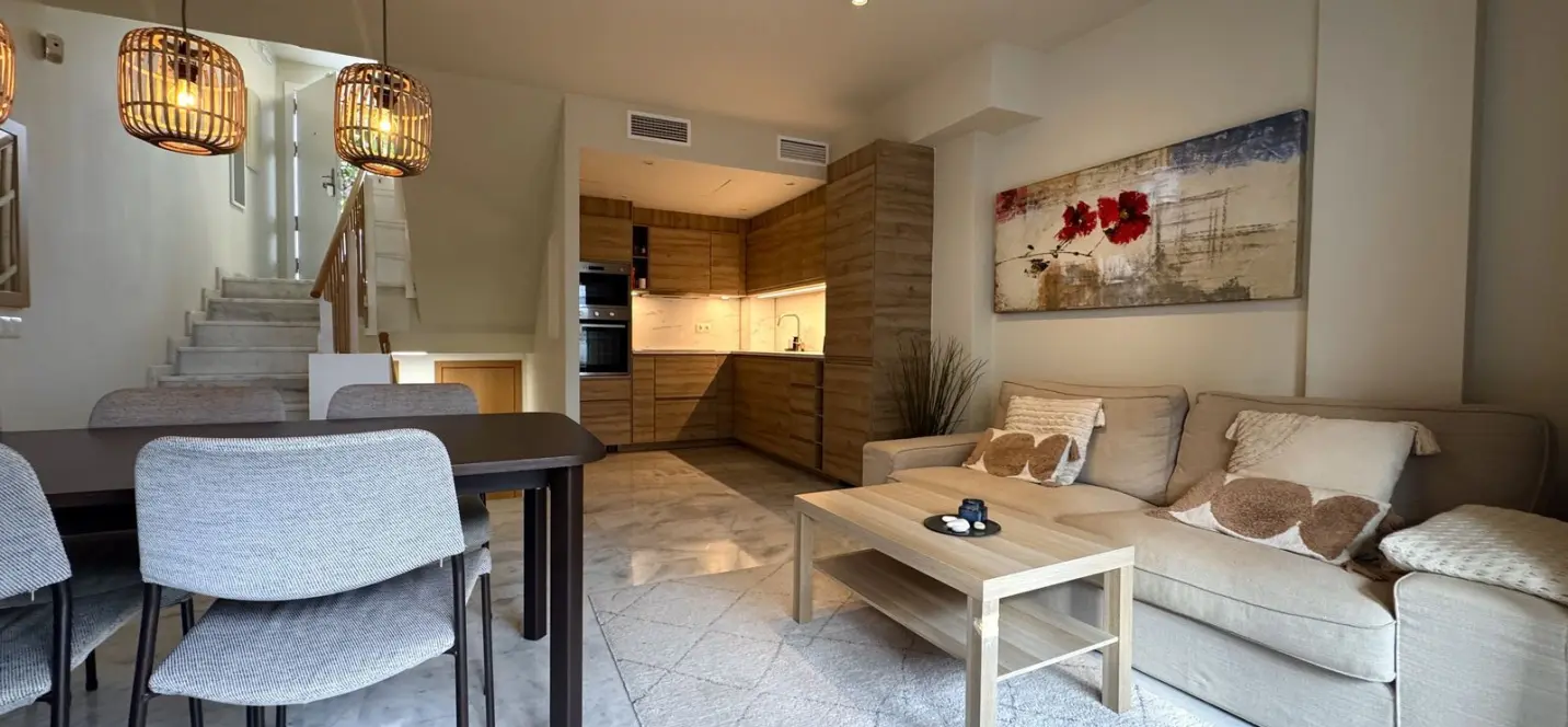 Sale of townhouse in Riviera del Sol 1