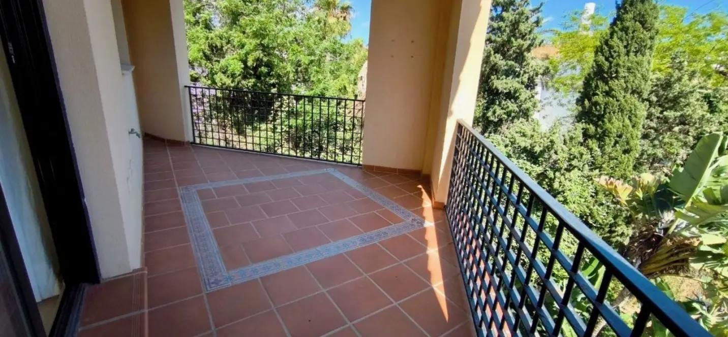 Продажа пентхауса в Puerto Banús 0