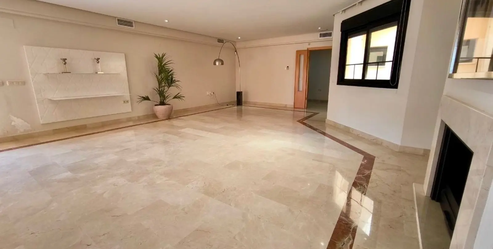 Продажа пентхауса в Puerto Banús 9