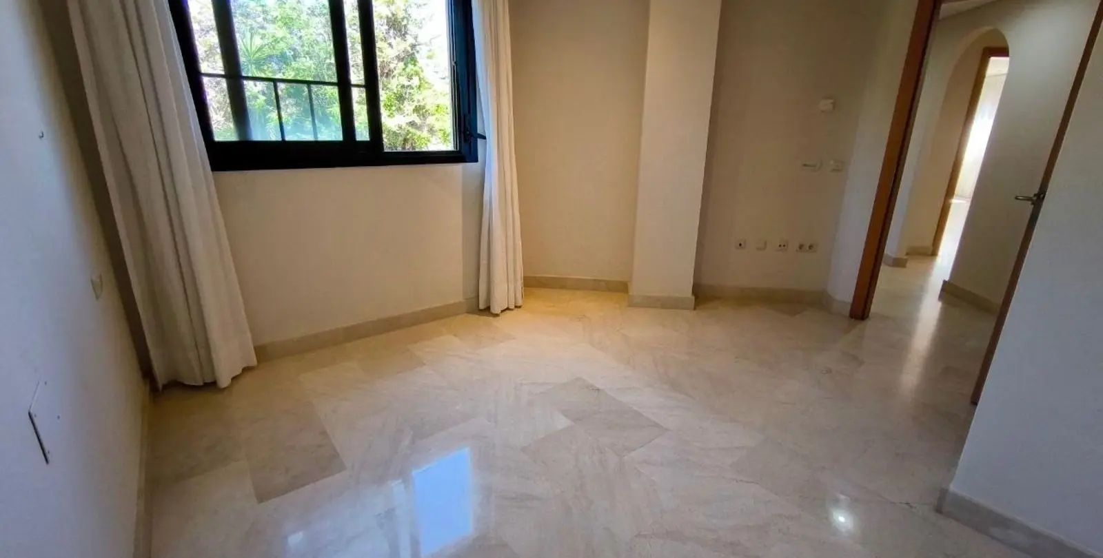 Продажа пентхауса в Puerto Banús 26