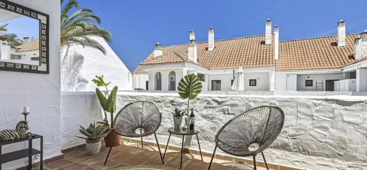 Venta de apartamento en planta media en Nueva Andalucía 0