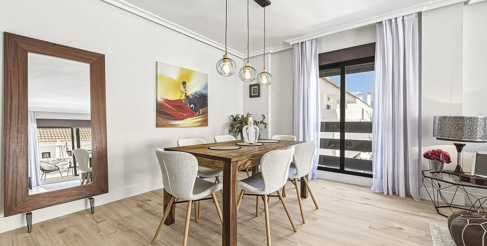 Sale of middle floor apartment in Nueva Andalucía 10