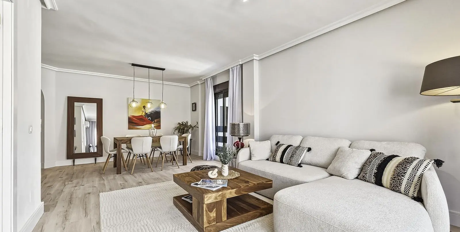 Sale of middle floor apartment in Nueva Andalucía 12