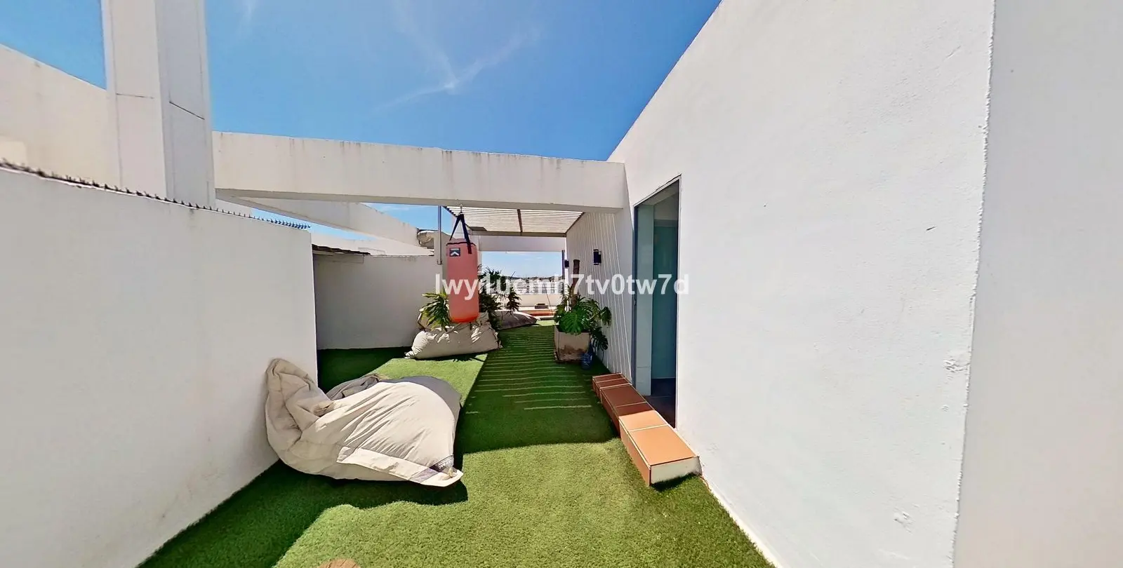 Sale of penthouse duplex in La Cala de Mijas 7