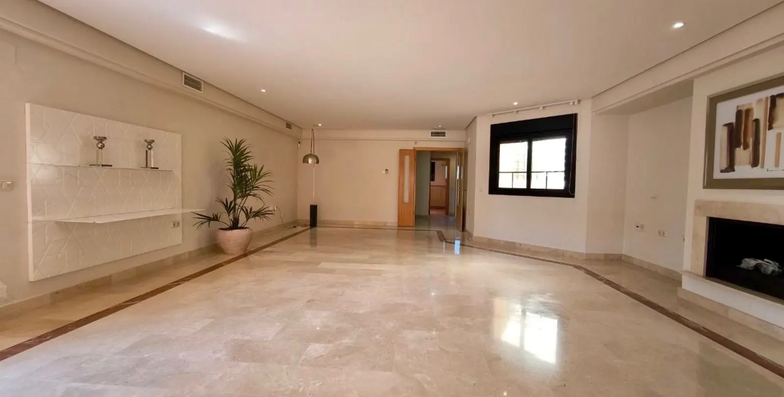 Sale of penthouse in Puerto Banús 2