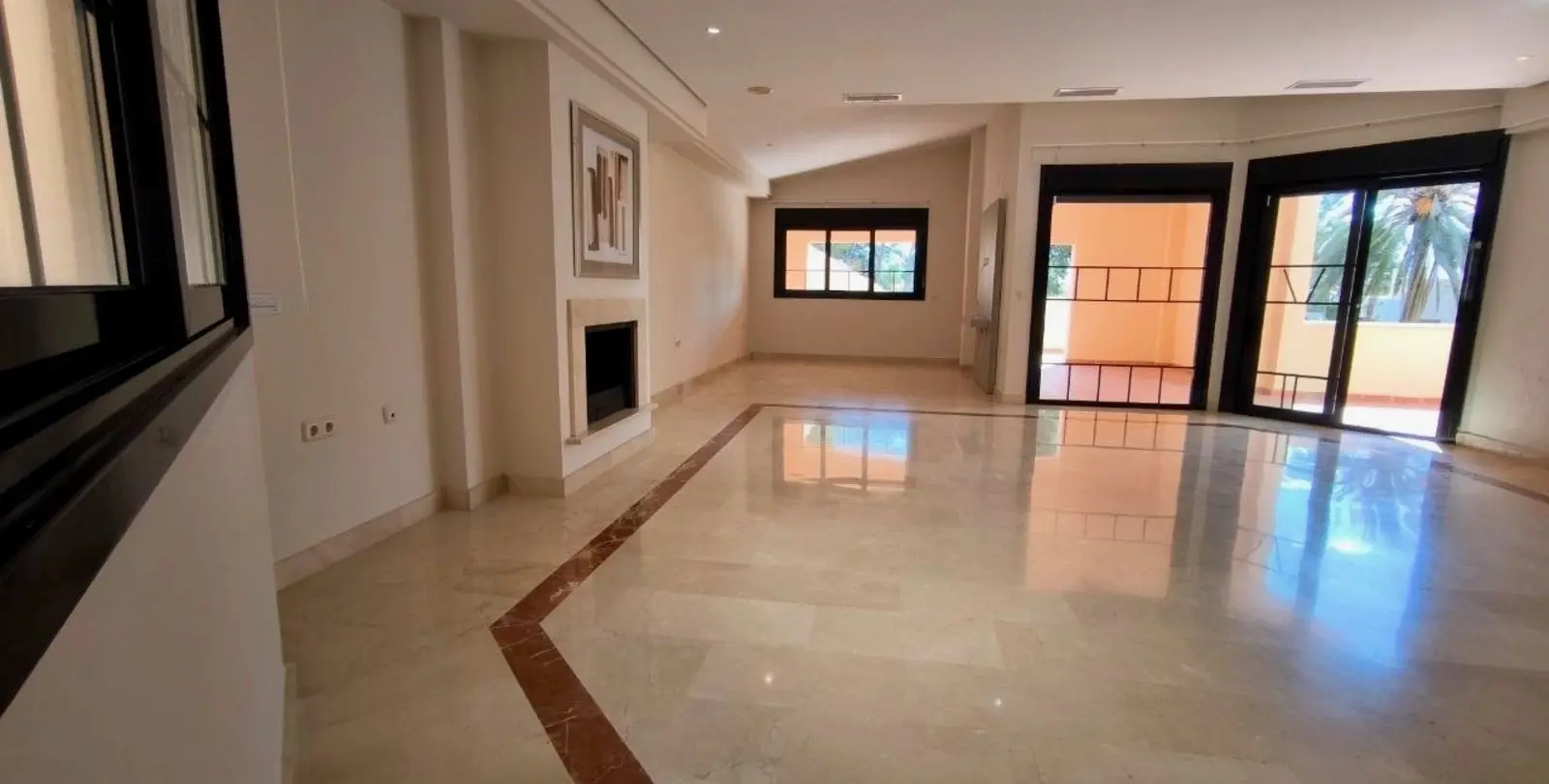 Sale of penthouse in Puerto Banús 4
