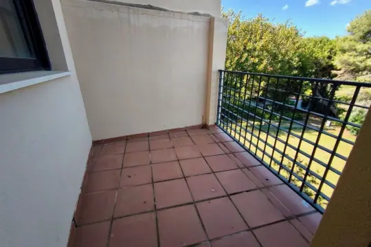 Image 6 thumb