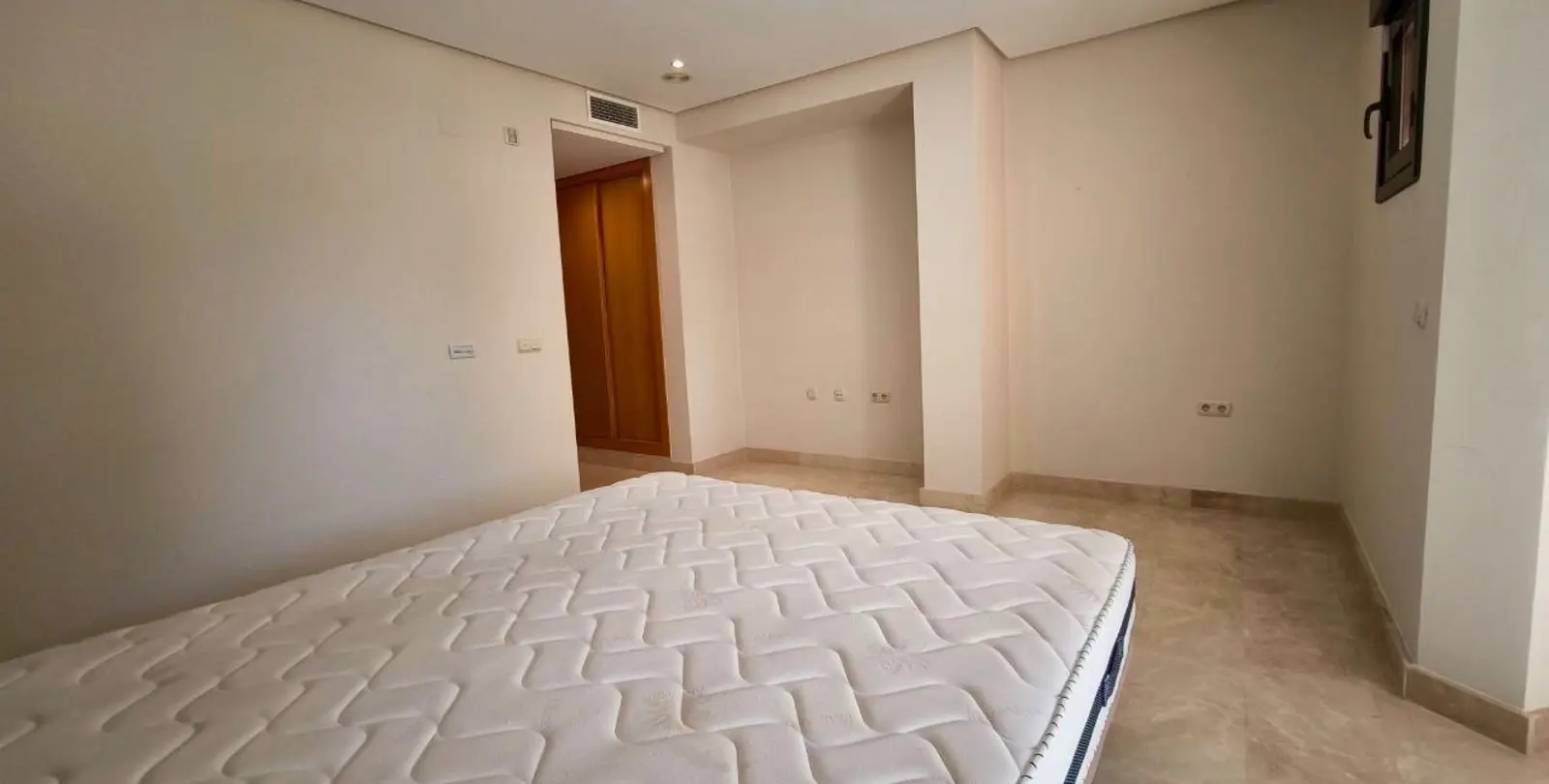 Sale of penthouse in Puerto Banús 13