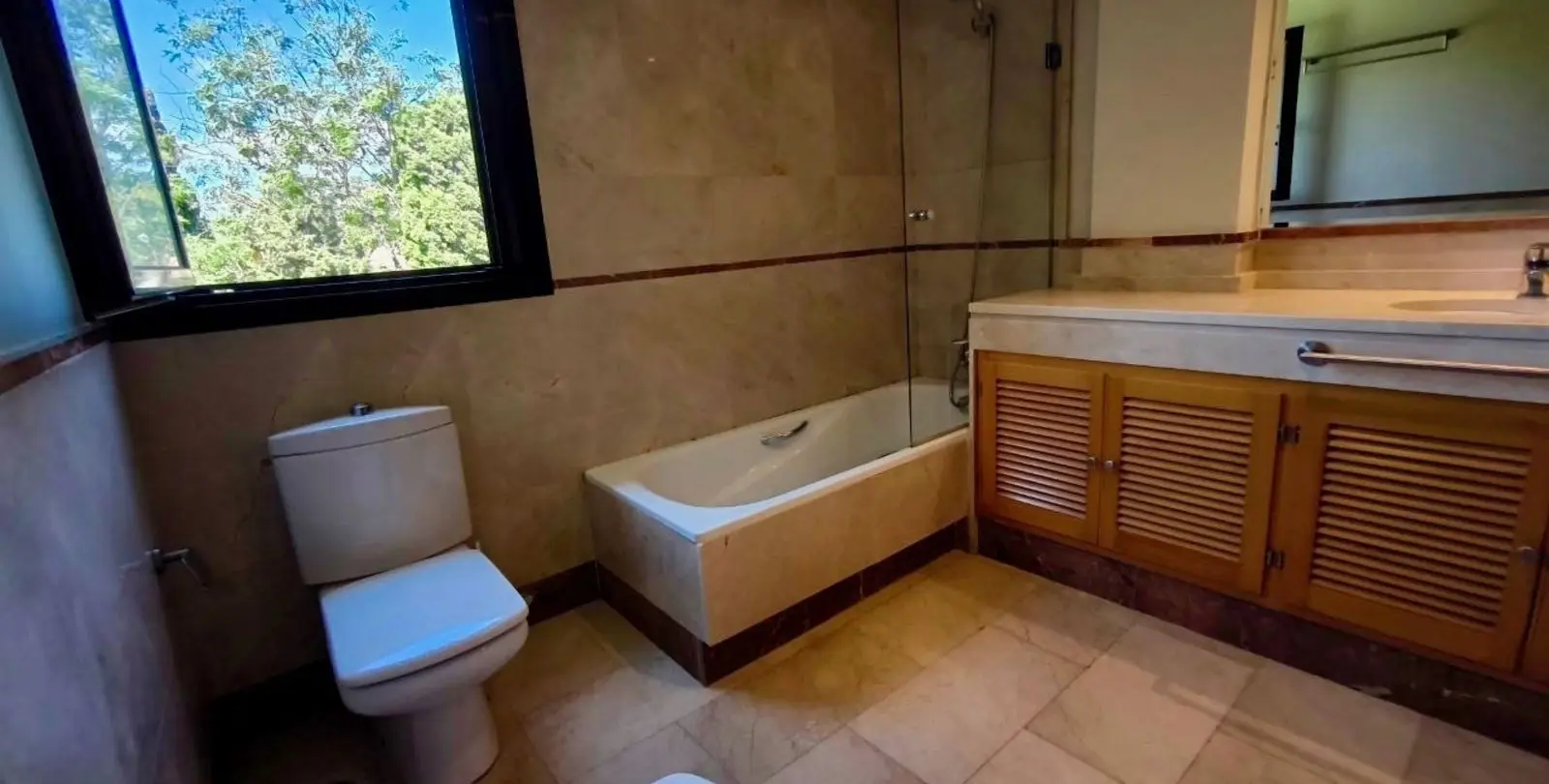 Sale of penthouse in Puerto Banús 41