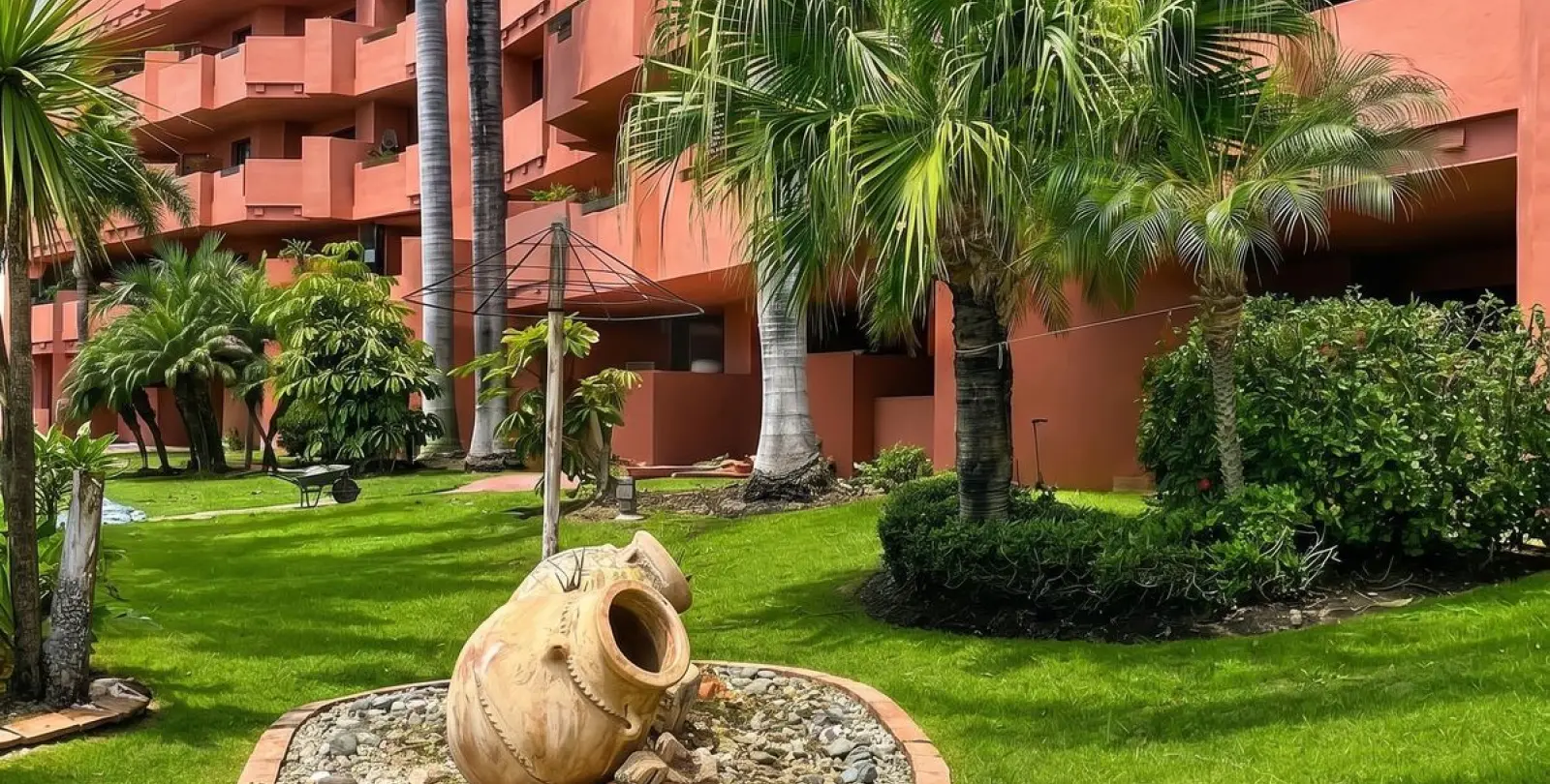 Продажа апартаментов на первом этаже в Estepona 46