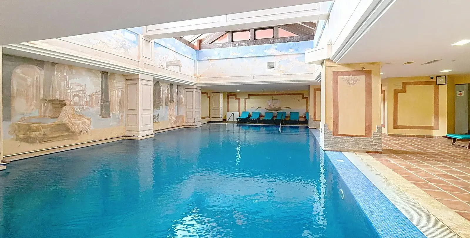 Продажа апартаментов на первом этаже в Estepona 48