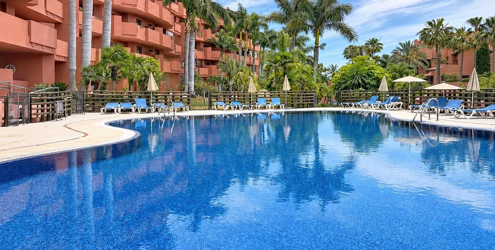 Sale of ground floor apartment in Estepona 23