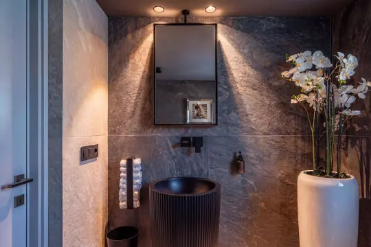 Image 28 thumb