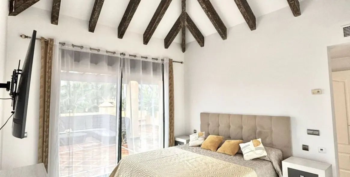Long-term rent of penthouse duplex in Atalaya 1