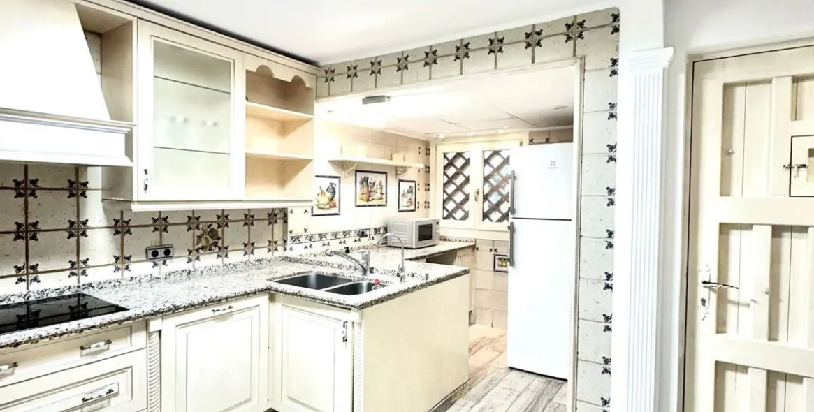 Long-term rent of penthouse duplex in Atalaya 7
