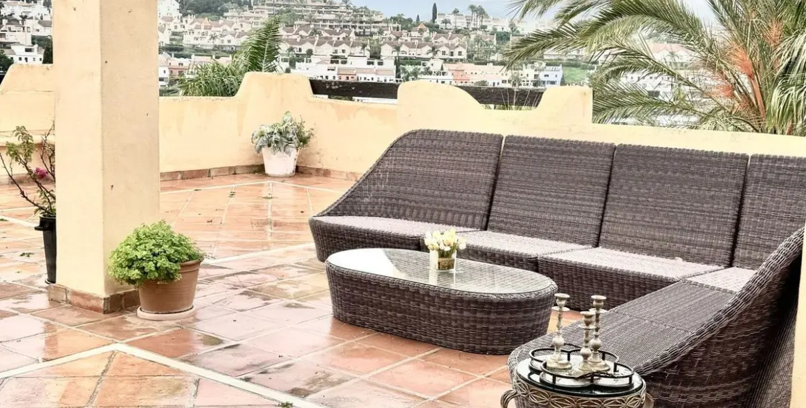 Long-term rent of penthouse duplex in Atalaya 26